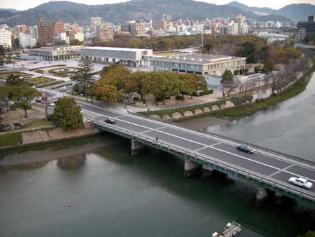 広島平和記念公園の眺望